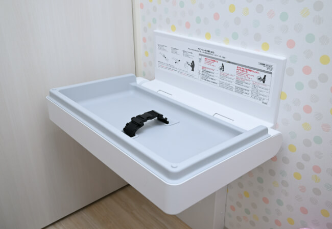 おむつ交換台